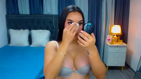 Snapshot of heavenlytransx chatting on 12-11-24, 01:26 ITS FREE TO ASK online show from 12-11-24, 01:26