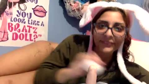 Snapshot of heavensbunny chatting on 03-10-25, 03:56 heaven the muslim slut online show from 03-10-25, 03:56