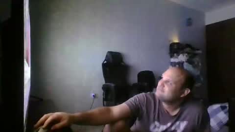 Heavy Rebell online show from 02-14-25, 06:34