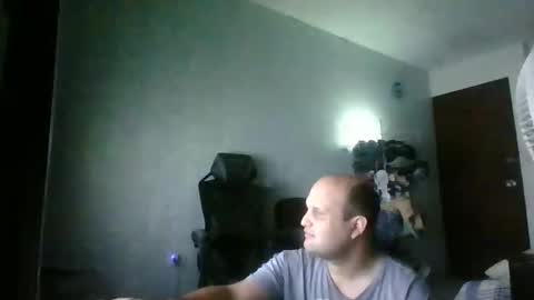 Snapshot of heavy_rebellxc chatting on 04-24-26, 04:48 Heavy Rebell online show from 04-24-26, 04:48