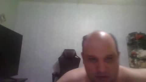 Snapshot of heavy_rebellxc chatting on 05-17-26, 08:23 Heavy Rebell online show from 05-17-26, 08:23