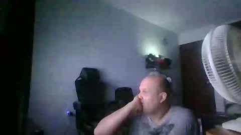 Snapshot of heavy_rebellxc chatting on 06-06-26, 07:02 Heavy Rebell online show from 06-06-26, 07:02