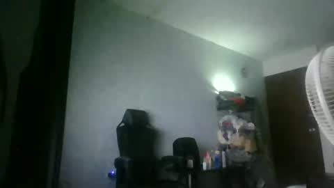 Snapshot of heavy_rebellxc chatting on 06-11-26, 06:33 Heavy Rebell online show from 06-11-26, 06:33