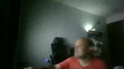 Snapshot of heavy_rebellxc chatting on 06-13-26, 06:33 Heavy Rebell online show from 06-13-26, 06:33