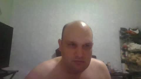 Snapshot of heavy_rebellxc chatting on 06-16-26, 04:37 Heavy Rebell online show from 06-16-26, 04:37