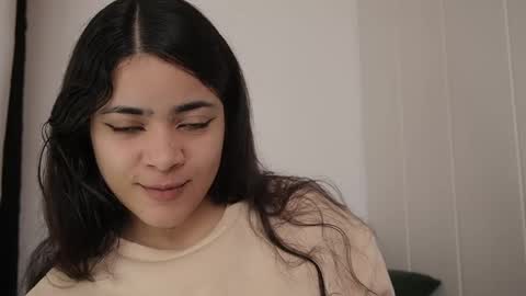 Snapshot of hecate333 chatting on 02-18-25, 03:32 hecate333 online show from 02-18-25, 03:32