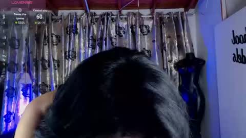 Snapshot of hecate_doll chatting on 06-27-26, 04:12 hecate_doll online show from 06-27-26, 04:12