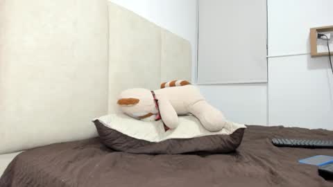  18 online show from 12-20-25, 08:43