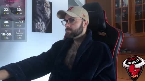 Snapshot of heels4funn chatting on 02-14-25, 08:31 Fran online show from 02-14-25, 08:31