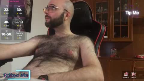 Snapshot of heels4funn chatting on 10-21-25, 06:19 Fran online show from 10-21-25, 06:19