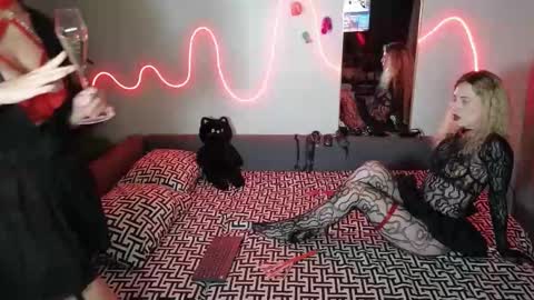 Heidi brunette Foxy red head and Carrie blondie online show from 02-14-25, 01:40