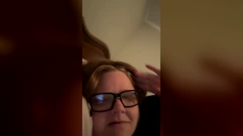 heidimackey2 online show from 06-09-26, 02:34