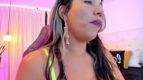              online show from 02-07-25, 07:49