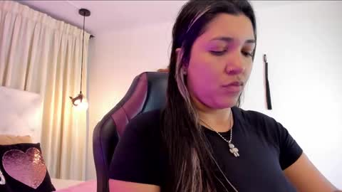              online show from 11-23-25, 01:44