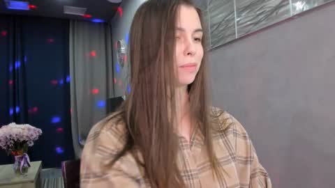 Snapshot of heileymeow chatting on 01-30-25, 03:00 Heiley online show from 01-30-25, 03:00