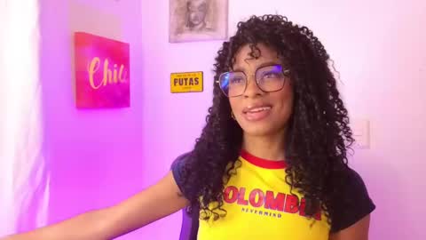 Snapshot of heily_fox chatting on 01-28-25, 08:47 HEILY online show from 01-28-25, 08:47