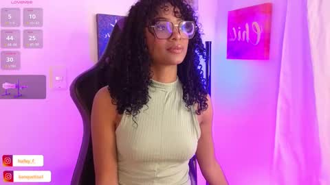 Snapshot of heily_fox chatting on 02-05-25, 06:56 HEILY online show from 02-05-25, 06:56