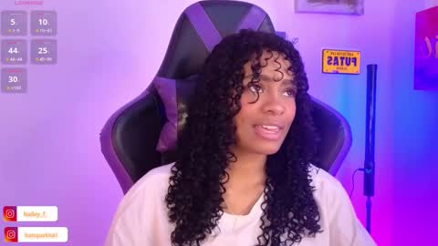 Snapshot of heily_fox chatting on 02-08-25, 09:03 HEILY online show from 02-08-25, 09:03