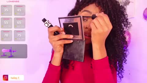 Snapshot of heily_fox chatting on 03-09-25, 07:23 HEILY online show from 03-09-25, 07:23