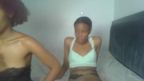 Snapshot of heilybunny chatting on 04-25-26, 01:41 heilybunny online show from 04-25-26, 01:41