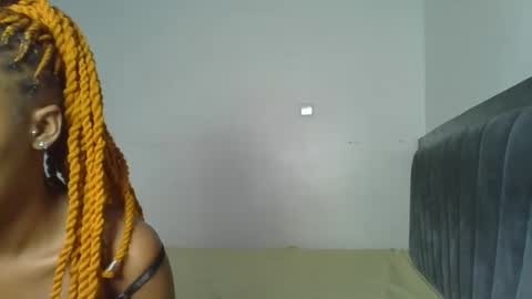 Snapshot of heilybunny chatting on 05-09-26, 09:42 heilybunny online show from 05-09-26, 09:42