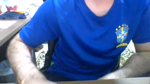heitorcp1 online show from 08-01-26, 03:17