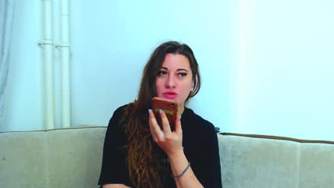 helen_adams_ online show from 12-26-24, 04:43