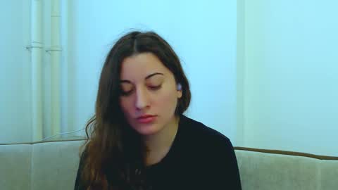 helen_adams_ online show from 02-14-25, 09:24