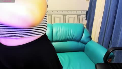 Helen Elliot online show from 12-26-24, 10:05