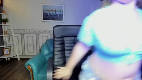 Helen Elliot online show from 01-24-25, 10:11