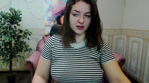 Helen Elliot online show from 02-04-25, 07:07