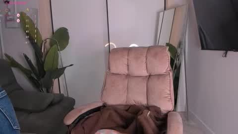 Snapshot of helena_lorente chatting on 11-09-25, 02:59 Helen online show from 11-09-25, 02:59