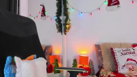 Helena Santos  online show from 12-20-25, 11:17