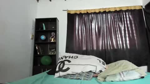 helena_spellman online show from 02-02-25, 07:35