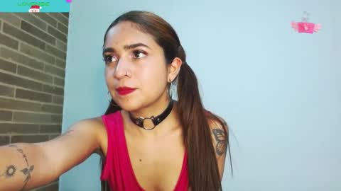 Snapshot of helenacyruss666 chatting on 12-19-24, 10:10 Only 18 cyrus online show from 12-19-24, 10:10