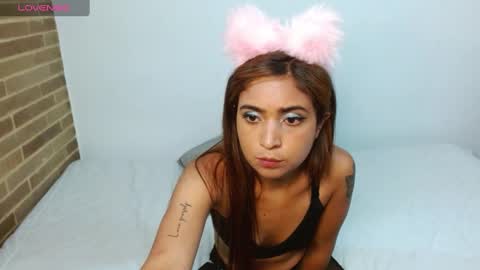 Snapshot of helenacyruss666 chatting on 12-30-24, 07:53 Only 18 cyrus online show from 12-30-24, 07:53