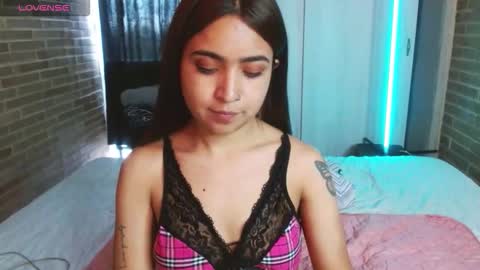 Snapshot of helenacyruss666 chatting on 09-23-25, 06:55 Only 18 cyrus online show from 09-23-25, 06:55