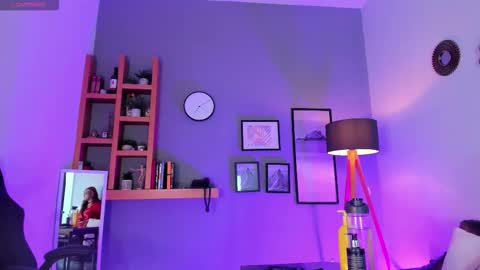 Helena online show from 03-05-26, 12:23