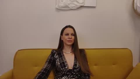 Snapshot of helenbenit chatting on 11-24-25, 01:55 Helen online show from 11-24-25, 01:55