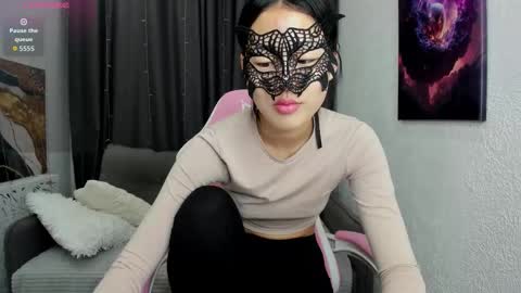Hi I am Helen online show from 02-17-26, 01:13