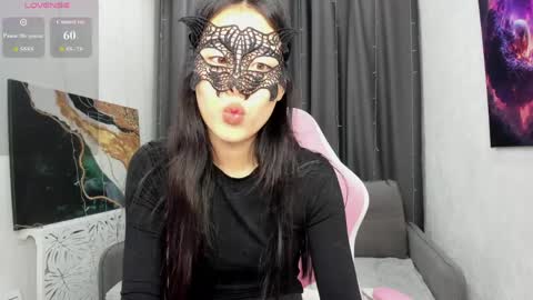 Hi I am Helen online show from 04-01-26, 02:12