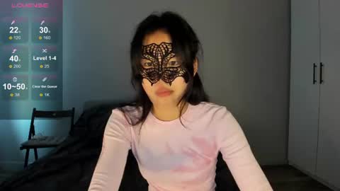 Snapshot of helenblazetrt chatting on 06-22-26, 02:13 Hi I am Helen online show from 06-22-26, 02:13