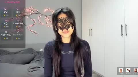 Snapshot of helenblazetrt chatting on 07-09-26, 02:15 Hi I am Helen online show from 07-09-26, 02:15