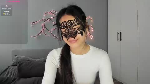 Snapshot of helenblazetrt chatting on 07-17-26, 02:07 Hi I am Helen online show from 07-17-26, 02:07