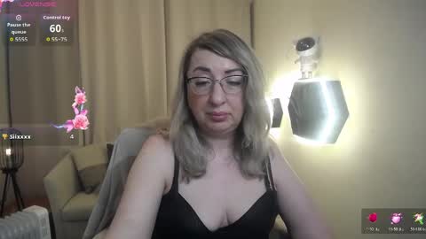 Snapshot of helenenigma chatting on 04-22-26, 06:42 helenenigma online show from 04-22-26, 06:42