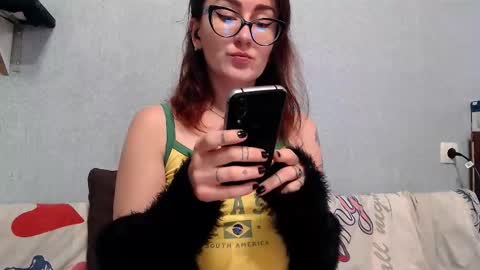 HelenRed online show from 10-16-25, 08:26