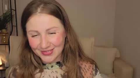 Snapshot of helens_lov chatting on 06-30-26, 02:34 Helen online show from 06-30-26, 02:34
