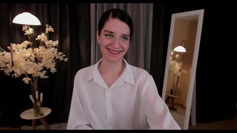 Helen online show from 02-09-25, 09:16