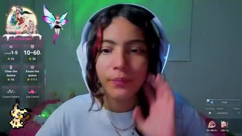 Helia Transfem and Amy online show from 11-29-25, 04:37