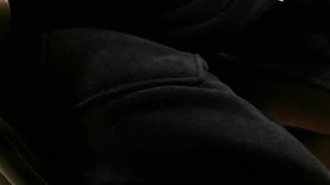 Snapshot of helikev chatting on 12-13-25, 09:31 helikev online show from 12-13-25, 09:31